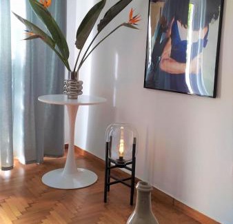Platia Viktorias Apartment | Stylish, modern apartment in Athens city centre.