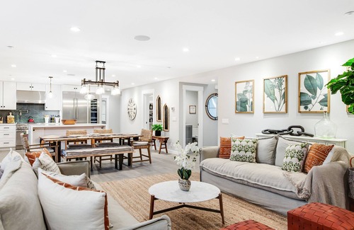 Windsor House | Stylish Modern Farmhouse with Private Pool, Outdoor Kitchen, Game Room & WiFi