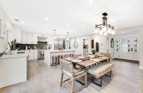 Windsor House | Stylish Modern Farmhouse with Private Pool, Outdoor Kitchen, Game Room & WiFi