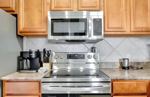 Sarasota Condo | Stylish, modern home in Serenata