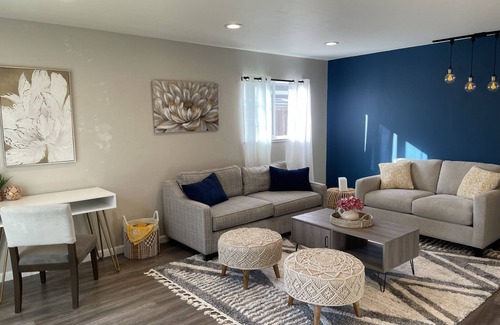 Centerville House | Stylish Modern home near the Heart of the Bay