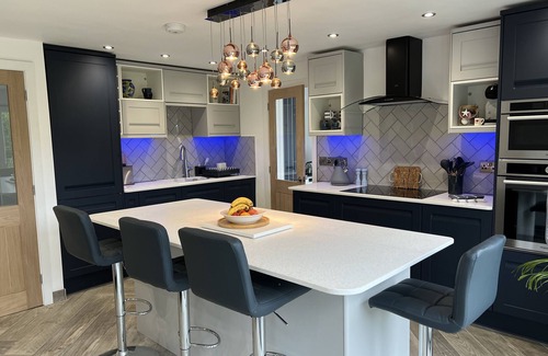 Holyhead House | Stylish Modern Home with Parking, Enclosed Garden