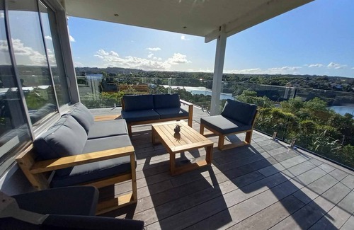 Kerikeri House | Stylish modern home with spectacular views, close to town and Bay of Islands.