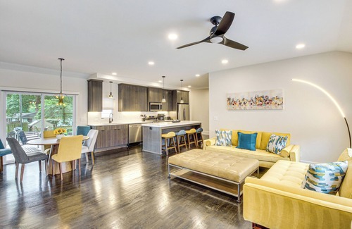 Lenexa House | Stylish & Modern Lenexa Haven w/Fire Pit & Deck!