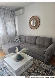 Novi Beograd Apartment | Stylish New Belgrade apt parking 5e per day