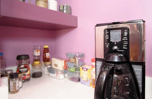 Governmental Mall House | Stylish "NEW" Home- Hot Tub - Near Downtown, PHX Airport, and ASU