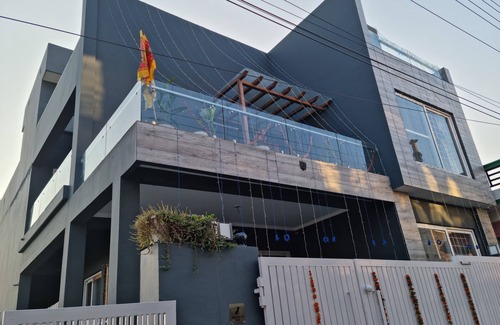 Haldwani House | Stylish new place at the foothills of Nainital. Escape from the madding crowd