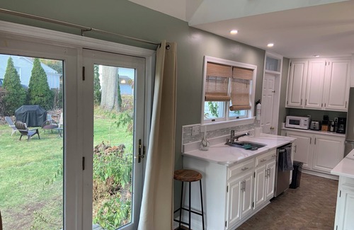 Farmington House | Stylish & Newly Renovated Home – Prime Location!