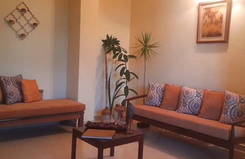 Wellawatta North Apartment | Stylish one bedroom apartment in Colombo