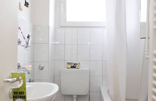 Lindenthal Apartment | Stylish place w great connection to TradeShow/Parks/Uniklinik
