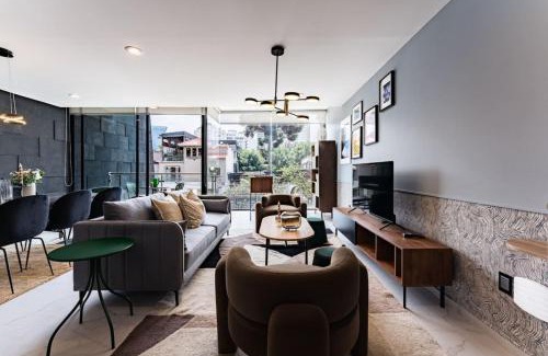 Polanco Apartment | Stylish Polanco Stay Best for Groups with Workspace