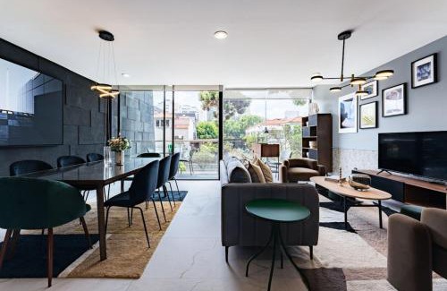 Polanco Apartment | Stylish Polanco Stay Best for Groups with Workspace
