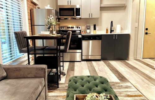 Midtown Apartment | Stylish & quiet 1BR w/free Wi-Fi