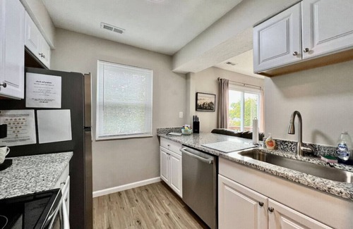Middletown Apartment | Stylish remodeled space Middletown Free Laundry