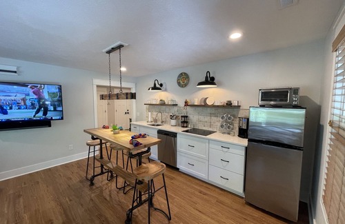 Pinehurst House | Stylish Residence in the Pines - 5 minutes from Pinehurst Golf!