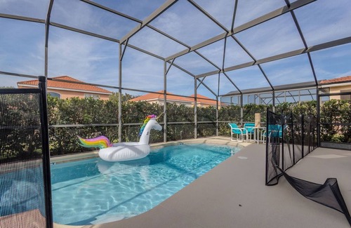Solana House | Stylish Resort Villa: 5bd - Disney - Games - Golf
