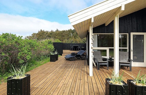 Hvorup Klit House | Stylish Retreat in Gronhoj-By Traum