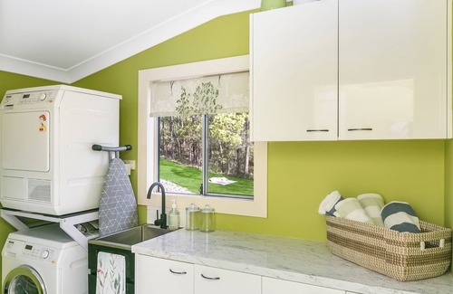 Moorina Villa | Stylish, Scenic Rural Retreat, foothills of Mt Mee in Queenlsand, Australia