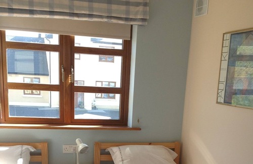 Ennistimon Cottage | Stylish, Spacious, Family friendly, Comfortable Home near Wild Atlantic Way