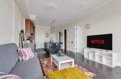 Currie Barracks Apartment | Stylish Stay in Currie Barracks