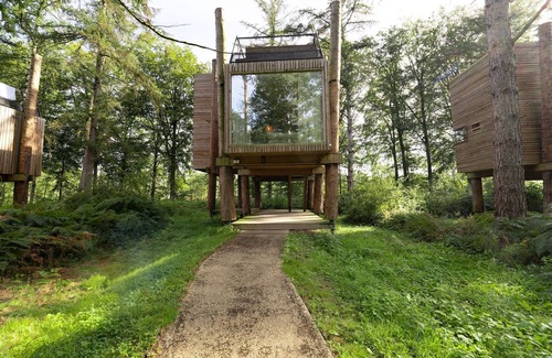 Maubray House | Stylish Stay with Sauna