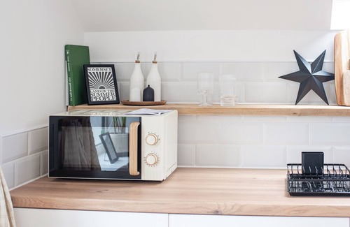 Frome Apartment | Stylish studio apartment in Frome 12’ Longleat