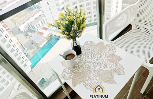Malacca City Apartment | Stylish Studio in Malacca City #1-Alitude Rooftop panorama Strait of Melaka