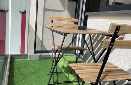 Sector 6 Apartment | Stylish Studio Near Orhideea Towers With Free Wifi