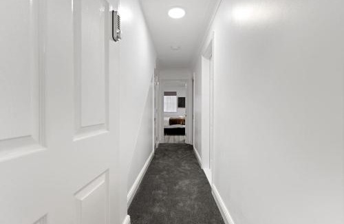 Hale Apartment | Stylish Studio room in Mill Hill