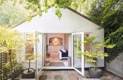 Failand Apartment | Stylish studio with Japanese garden in Failand
