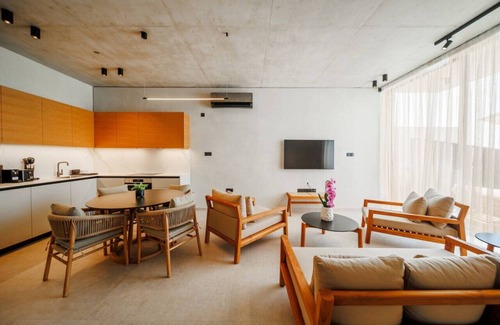 Chlorakas House | Stylish Townhouse with stunning sea view and pool