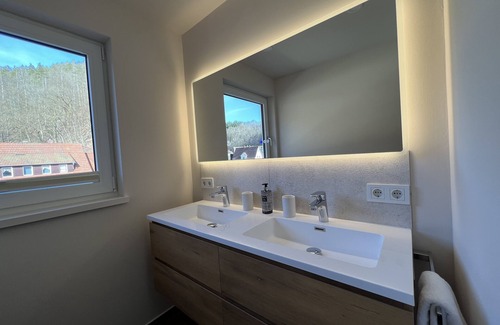 Wirsberg Apartment | Stylish vacation apartment with river view