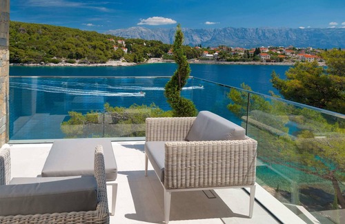 Postira Villa | Stylish Villa Modern With Dalmatian Architecture And Wine Cellar