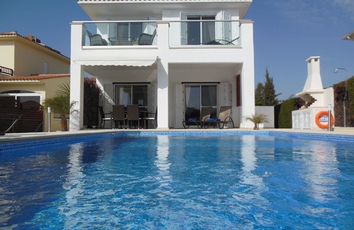 Pissouri Villa | Stylish Villa with Private Pool in the Village of Pissouri