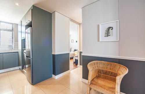 Big Bay Apartment | Stylishly Decorated Beachfront apartment w Inverter, 202 Eden