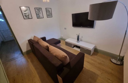 Dartford House | Stylishly designed home - 4 bedroom - Dartford