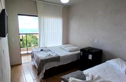 Sao Thome das Letras Apartment | Suíte 03 com Varanda - Avenida Hospedagem