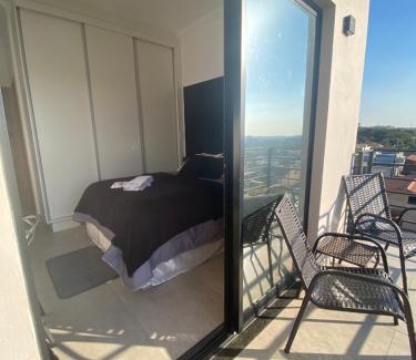 Jaguariuna Bed & Breakfast | Suíte com Charme, Conforto e Vista das Montanhas