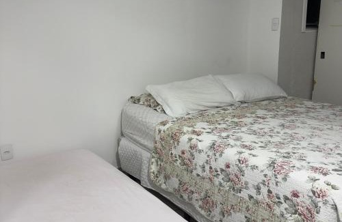 Bela Vista House | Suíte em Hospedagem 100m da BR