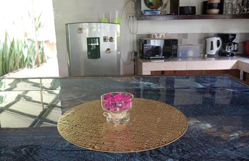 Katira House | su cabaña Río Celeste