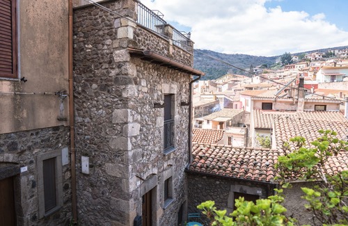 Santu Lussurgiu House | Su Cucumiao - Typical house with panoramic terrace