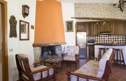 Perdepera Villa | Su Sinnipiri A cottage with garden right on the beach