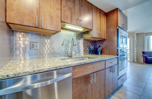 Palmetto Dunes Condo | Sunrise on the ocean - Best beach & pool view-Villamare