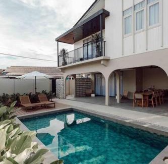 Batu Buruk Villa | SUARASA Villa - Private Pool