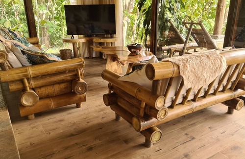 Dominical Cabin | Suave Vida Getaway - Guesthouse