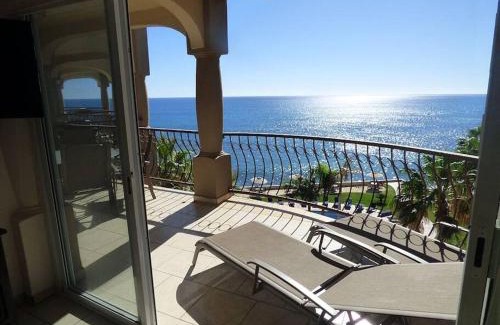 San Jose del Cabo Apartment | Sub- Penthouse Las Olas Surfers Paradise
