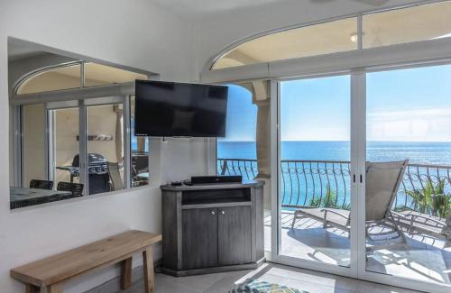 San Jose del Cabo Apartment | Sub- Penthouse Las Olas Surfers Paradise