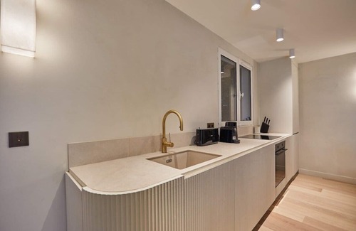 Paris City Center Apartment | Sublime and New Apartment Louvre Palais-Royal