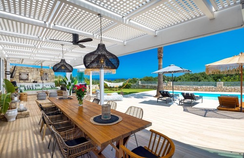 Atsipópoulon Villa | Sublime views, child friendly villa, sports & wellness facilities, full privacy!
