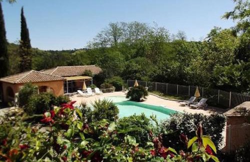 Gravieres Ski Chalet | Sud Ardeche joli chalet clim piscine rivière LE CERF Village du serre